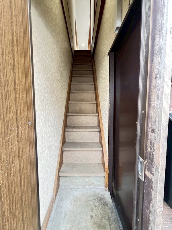 西日暮里１丁目ビル  玄関