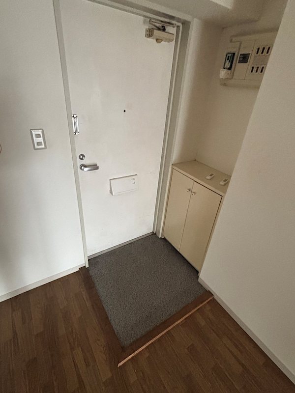 オークマンション 玄関