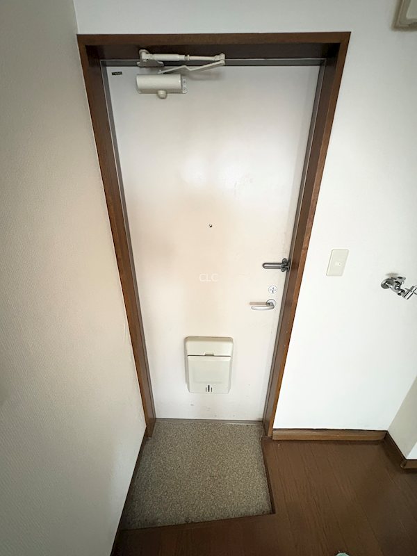 グランパレス王子  玄関