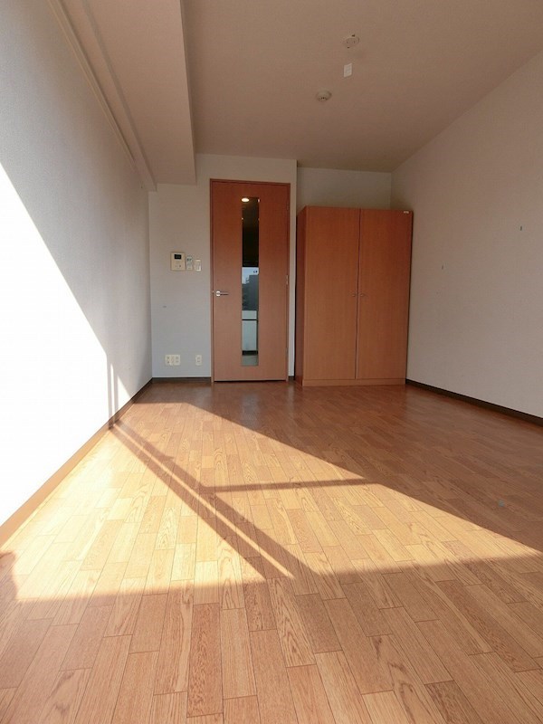 アヴァンセクール町屋    リビング