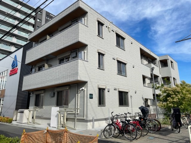 サイドコート 外観