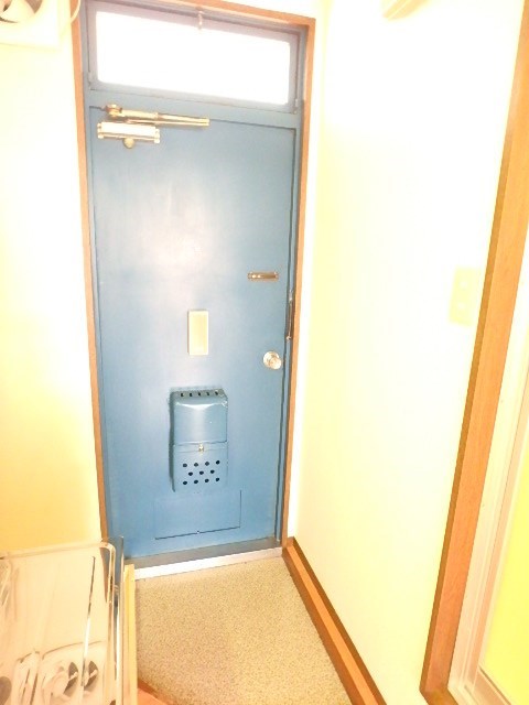 ホトコーポＢ1 玄関