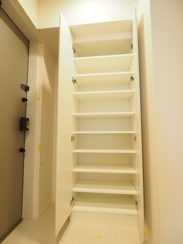 ライトテラス上野   玄関