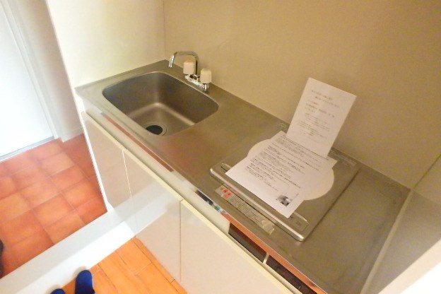 モア８  キッチン