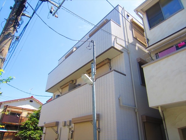 プラカーサ  外観