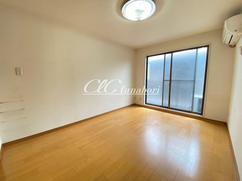 ハイツスガノ ベッドルーム