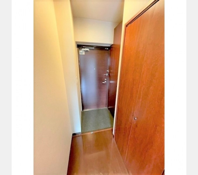 エストフルーヴ 玄関