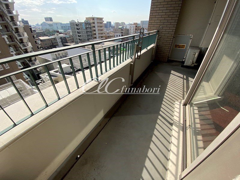 LANAI TOWN RENAISSANCE GRAND HIGHRISE ベランダ