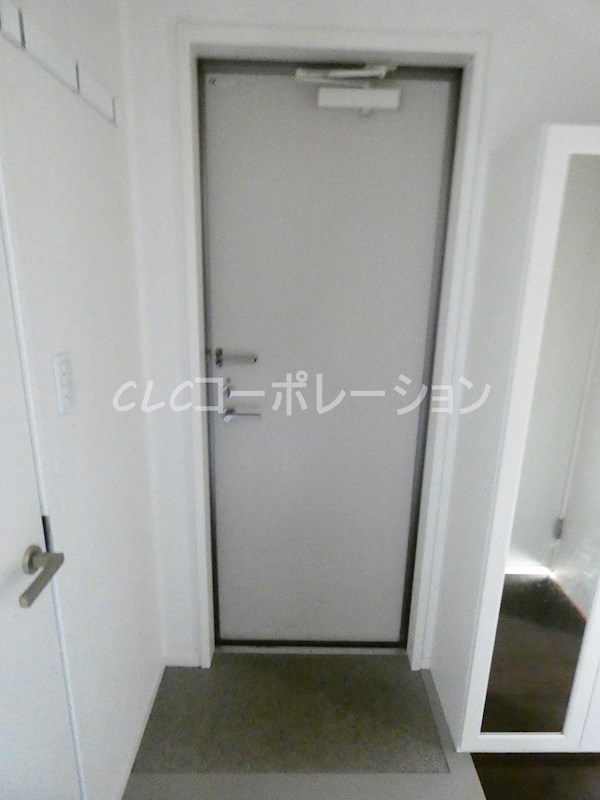 ラシーネ扇クローバー 玄関