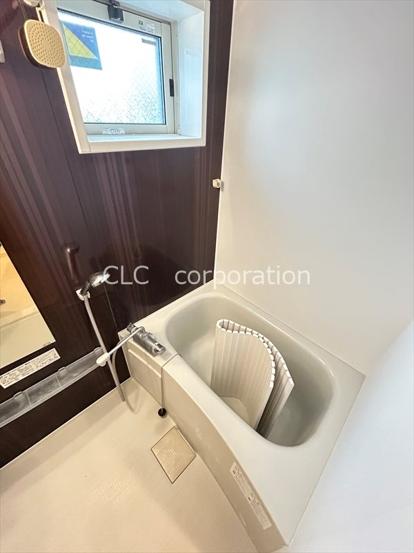 ピヴォワーヌ 風呂画像