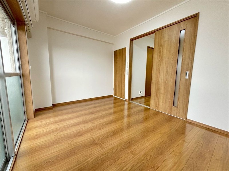 ハイツ高康 ベッドルーム