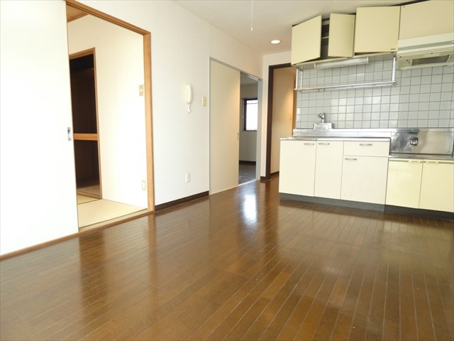 マンション鈴音   リビング