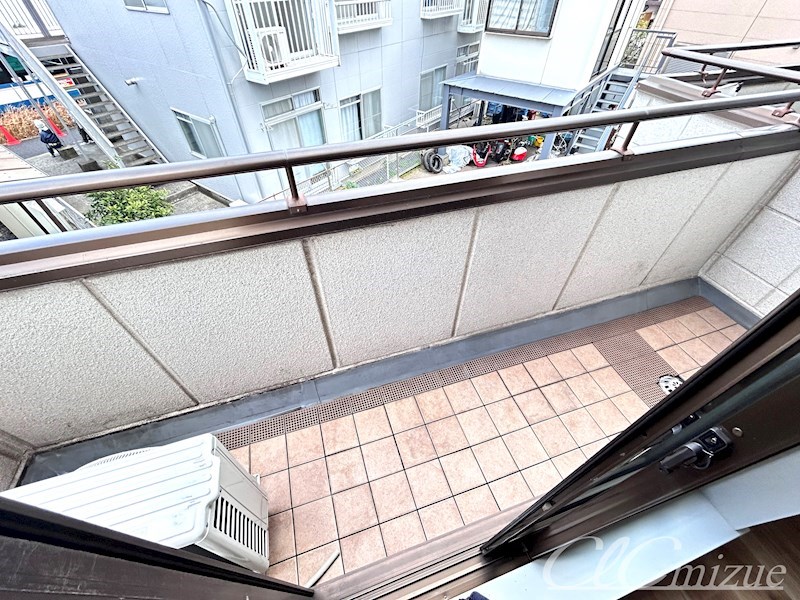 ヴィラージュエム ベランダ