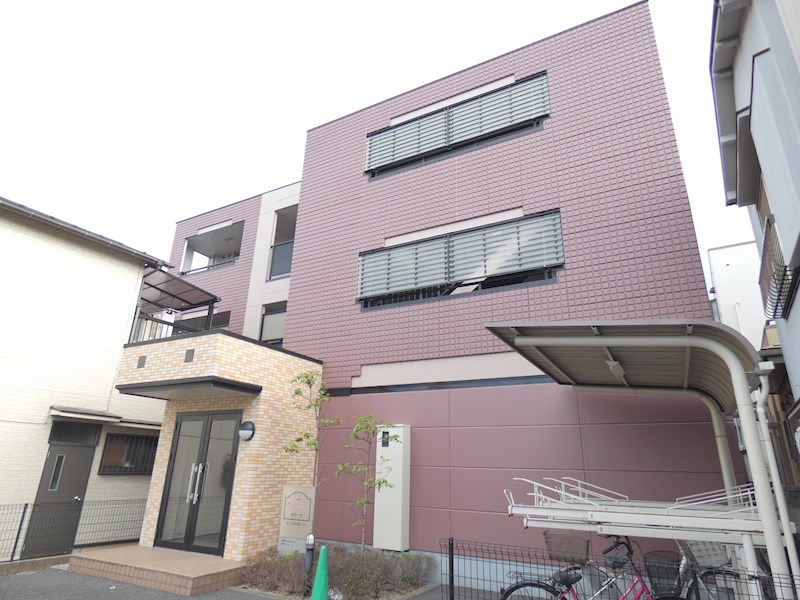 カリーナ 外観