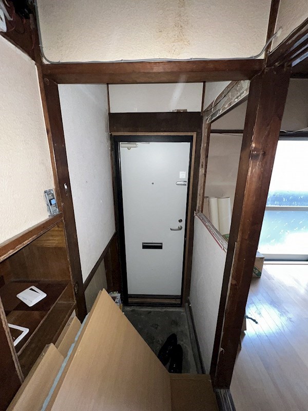 上一色3丁目戸建 玄関