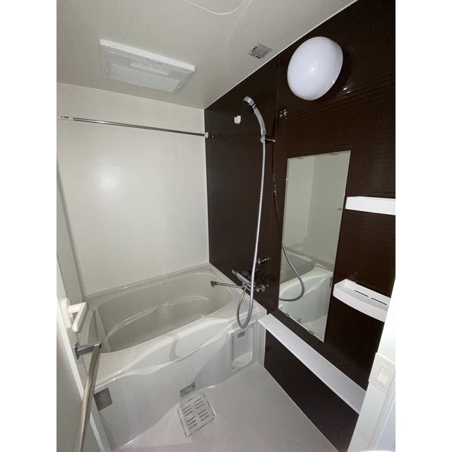 コンフォリア・リヴ千住  風呂画像