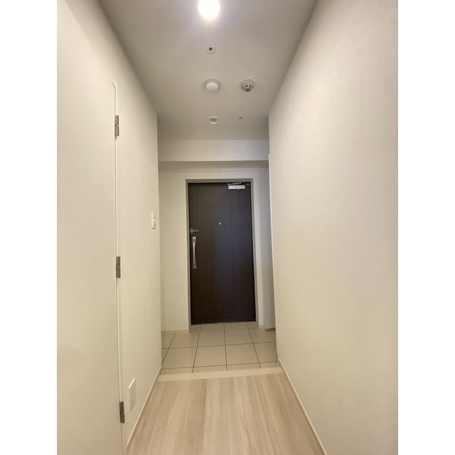 コンフォリア・リヴ千住 玄関