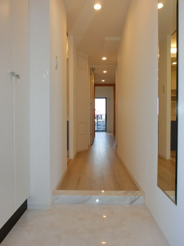 ZOOM日本橋蛎殻町 玄関