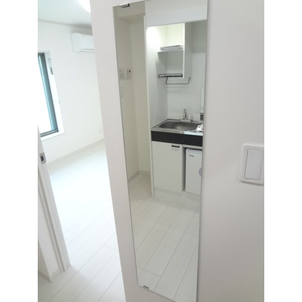 マーレ綾瀬 玄関