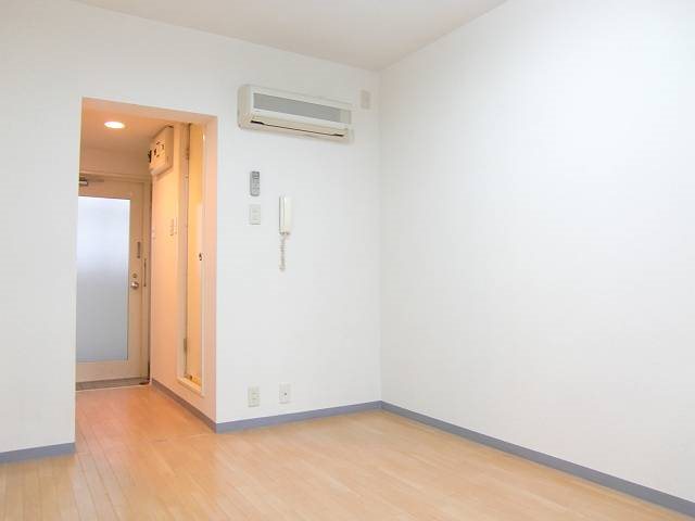 エルミ千駄木 リビング