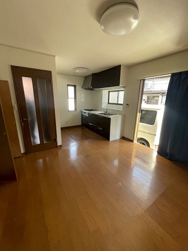 ロッツォ リビング