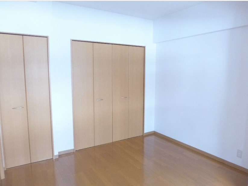 ウィステリア光進苑 ベッドルーム