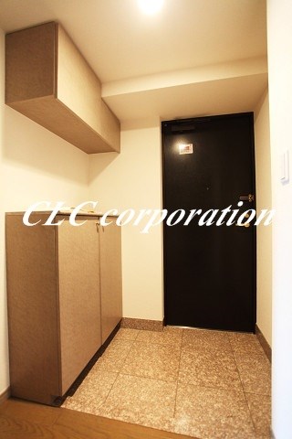 ハイクラッセ日本橋浜町 玄関