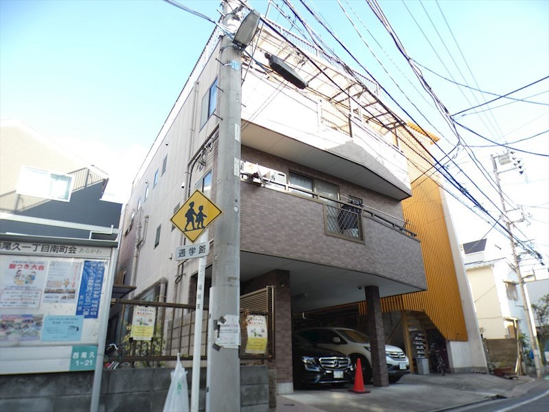 スプリング・サン 外観