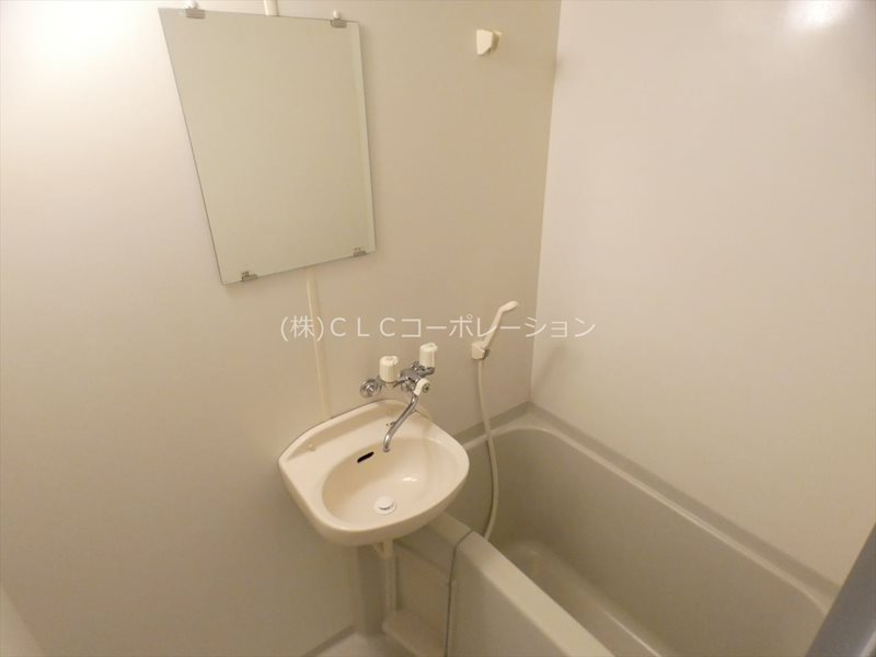 スプリング・サン 風呂画像