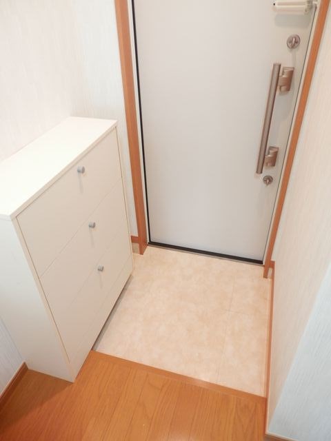 エムハイツ      玄関