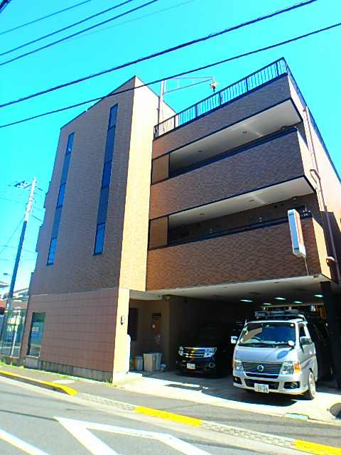 レクエルド・F  305号室 外観