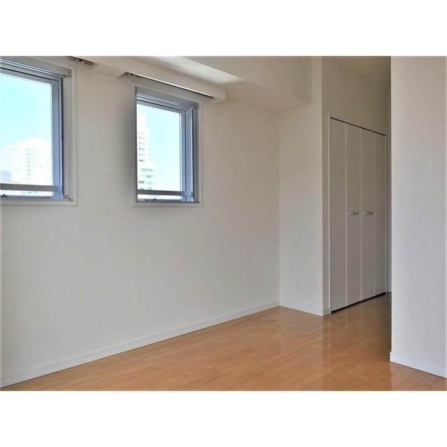 ルクレ新川レジデンス リビング