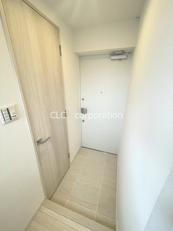 コンフォリア・リヴ西葛西 玄関