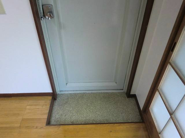 青木マンション 玄関