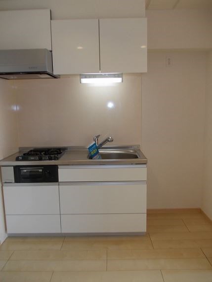 アンソレイエ  キッチン