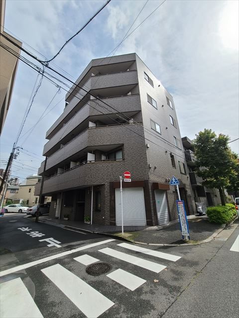 グランエスポワール  301号室 外観