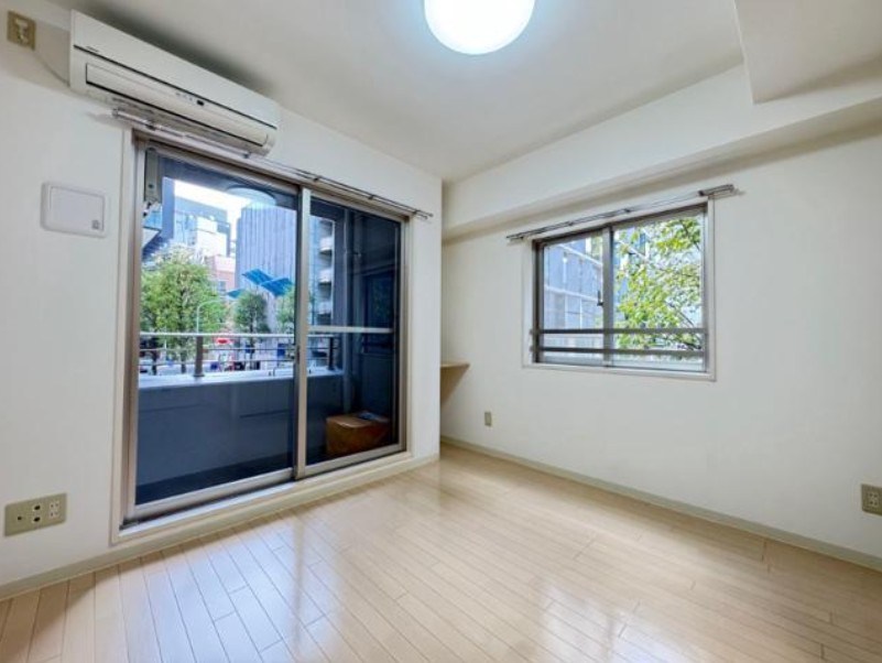 レジディア三越前 ベッドルーム