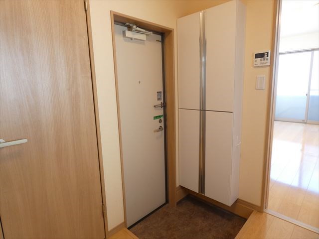 リアメゾンＴＨ 玄関