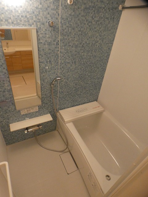 ラリュール清川B  風呂画像