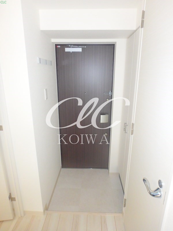 エレンシアK小岩 玄関