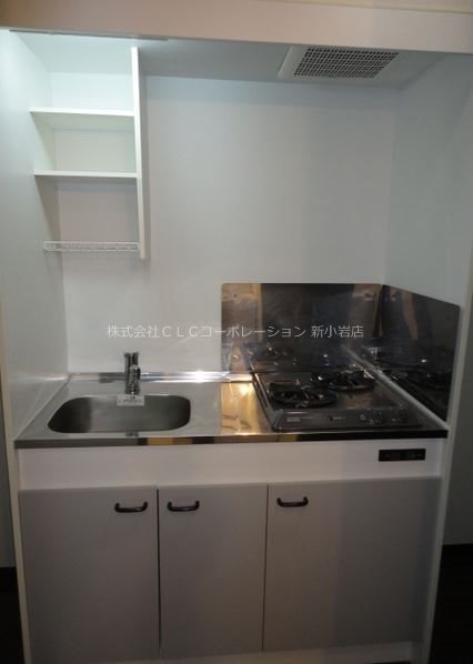 Empereur　Fer　(アンプルール　フェール)     キッチン