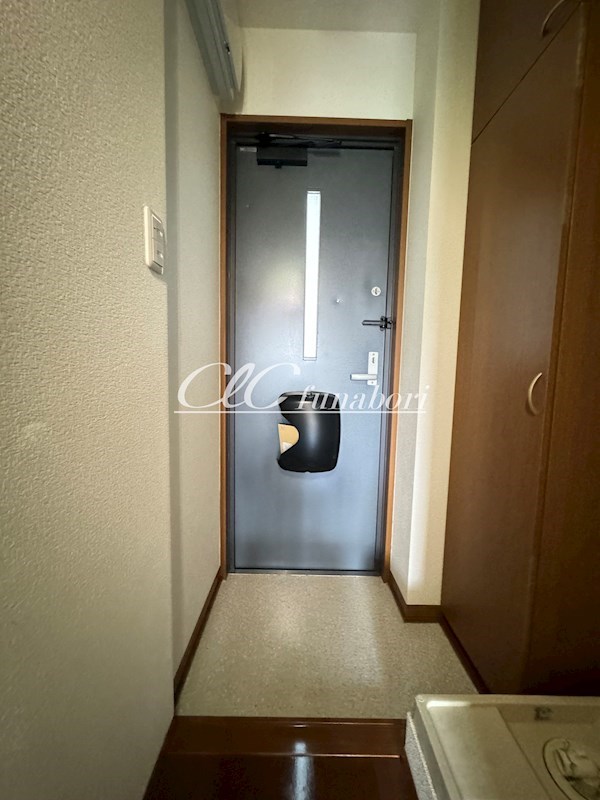 クレストヒカリ 玄関