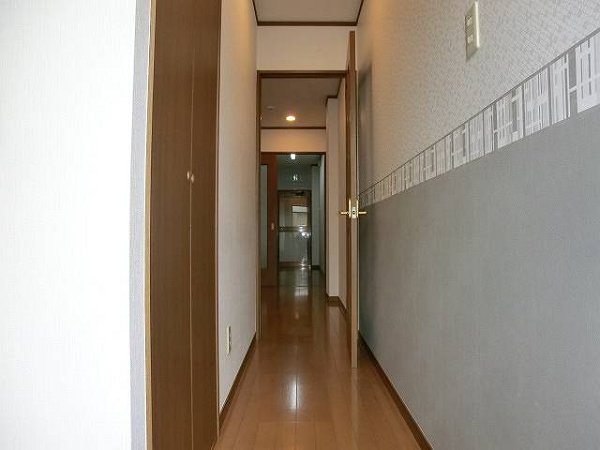 ＫＭハイツ 玄関