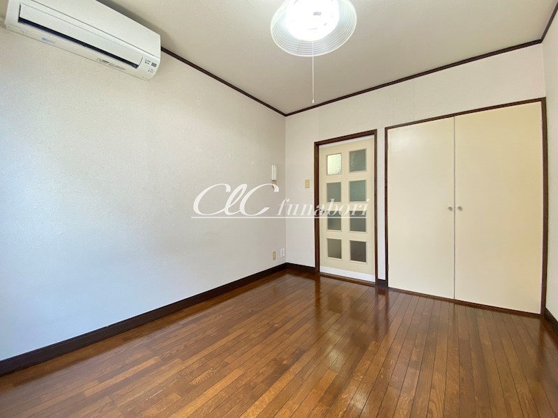 コーポリベール ベッドルーム