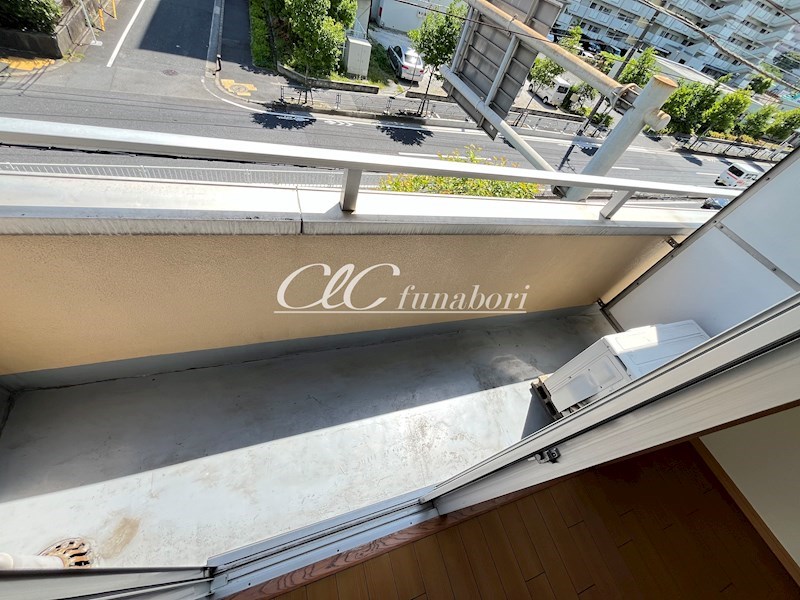 ベラルーサ１３番館 ベランダ