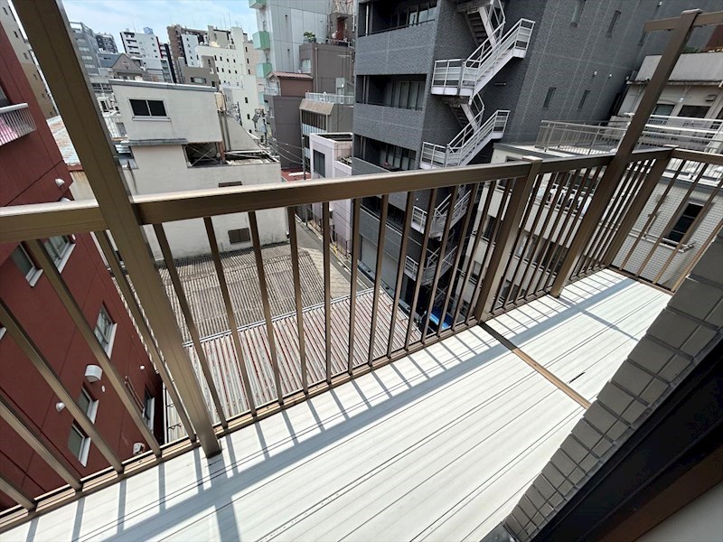 スズキプロセスビル   ベランダ