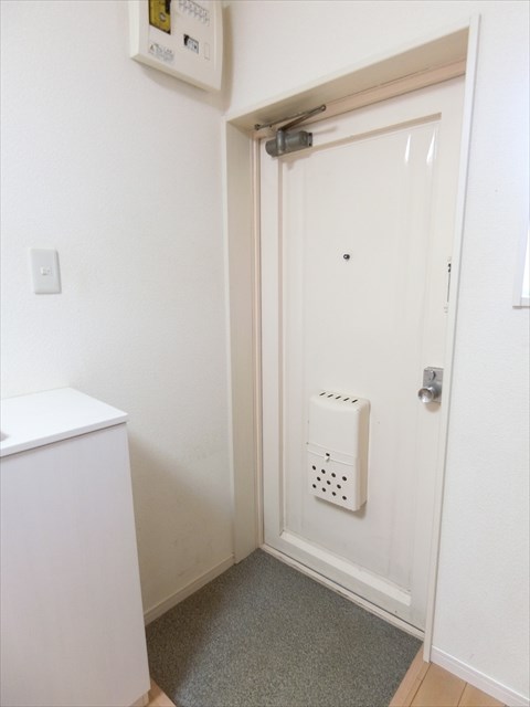 河野マンション（コウノマンション） 玄関