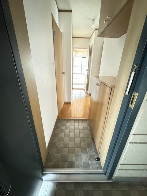 メゾンノース 玄関