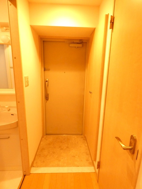 シャルマンドミール 玄関