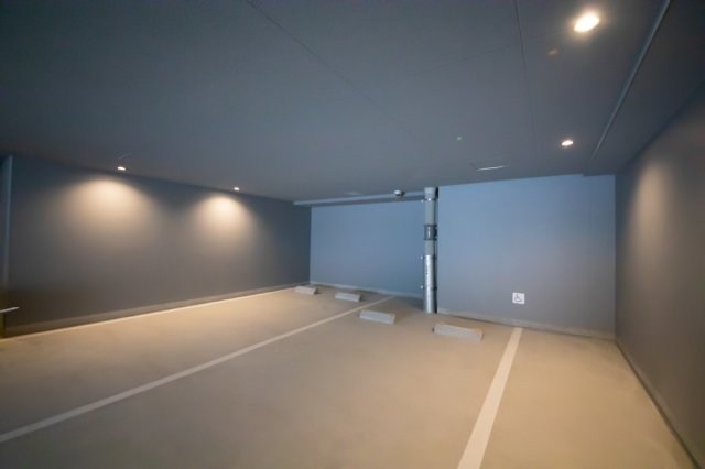 プラウドフラット月島アベニュー 駐車場